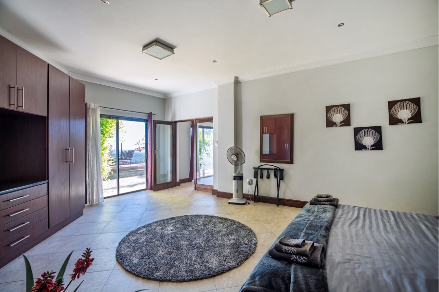 13 Bedroom Property for Sale in Plattekloof 3 Western Cape